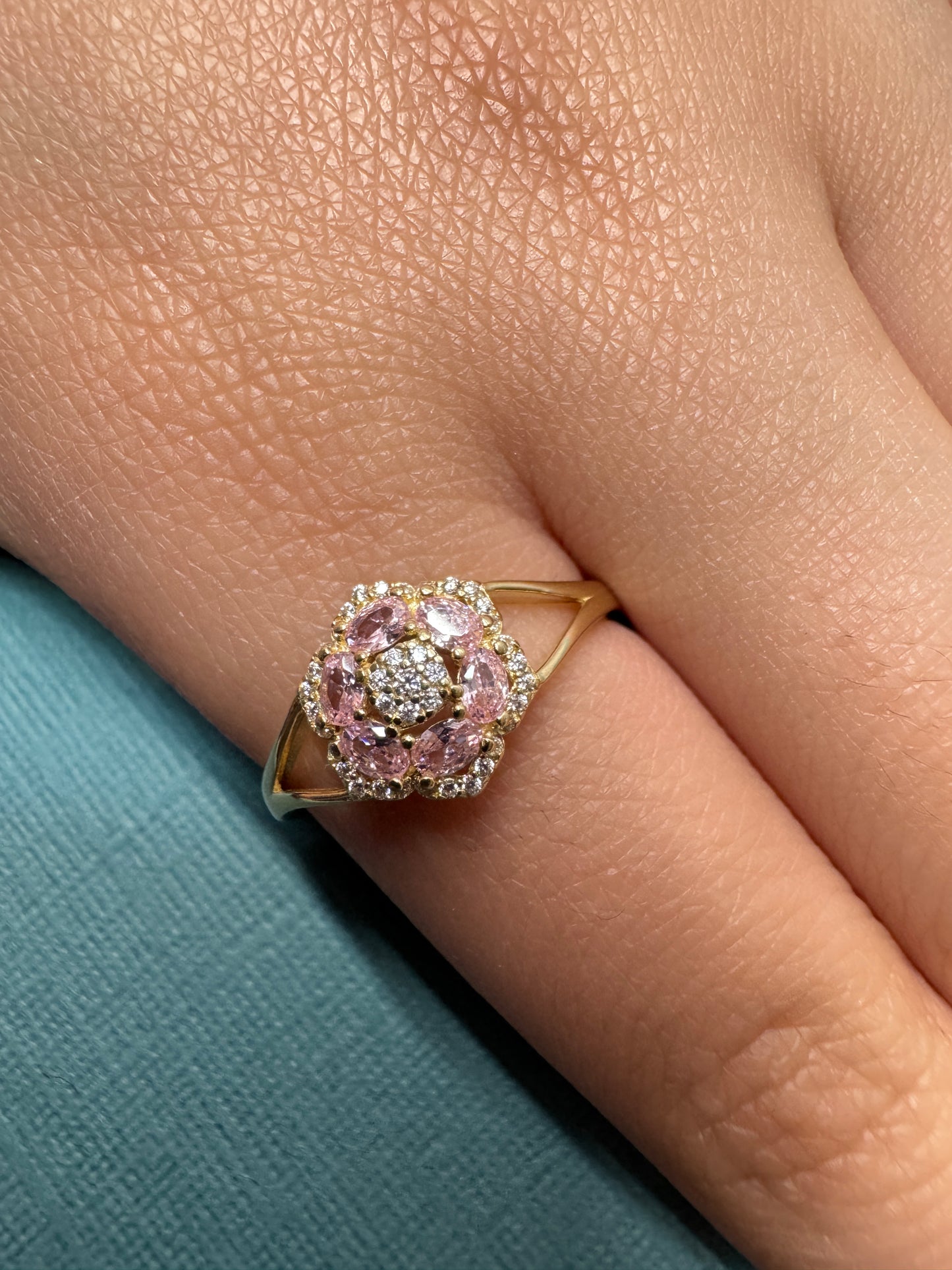 14K solid gold flower ring with light pink stones