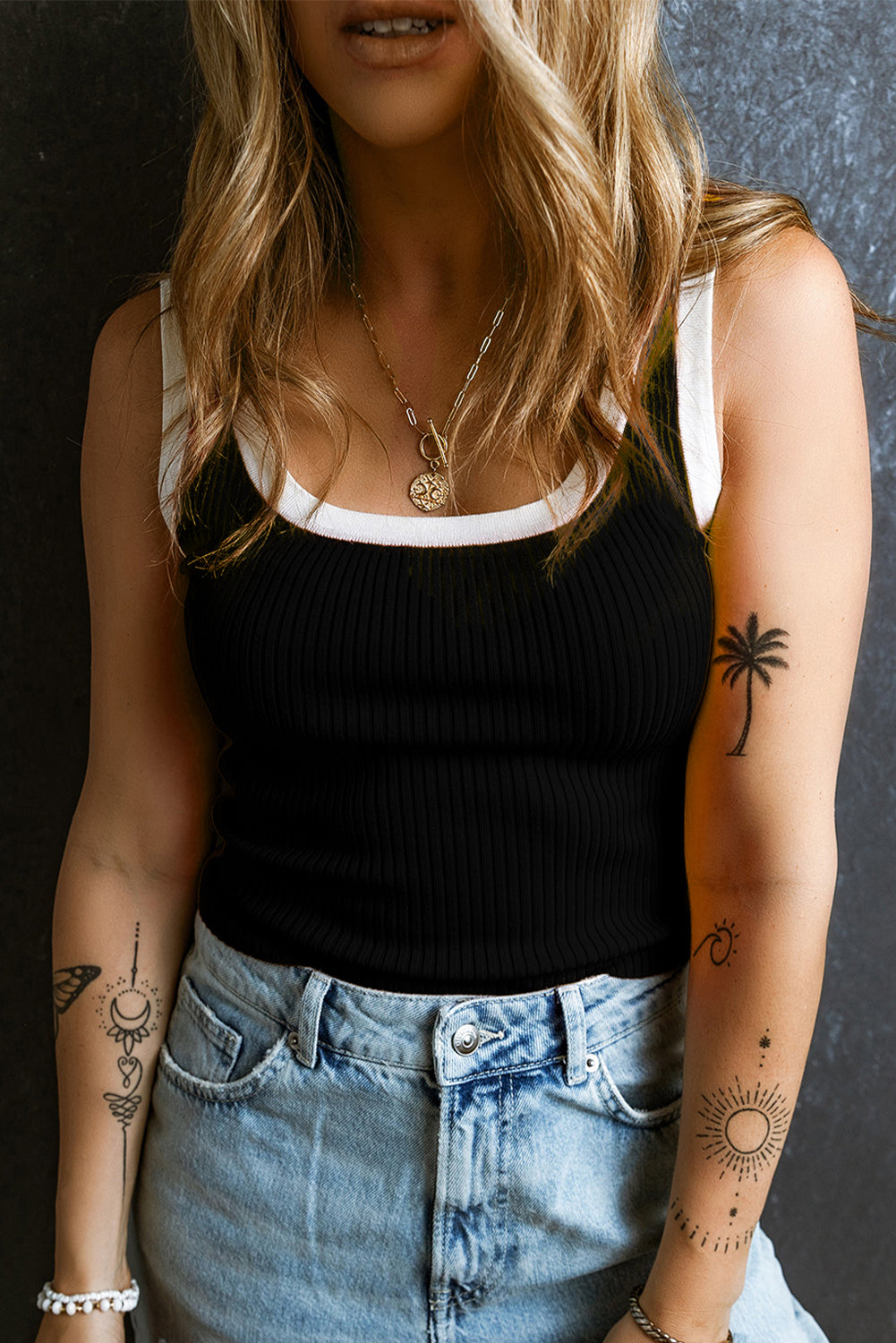 Black Colorblock Tank Top. GCollection