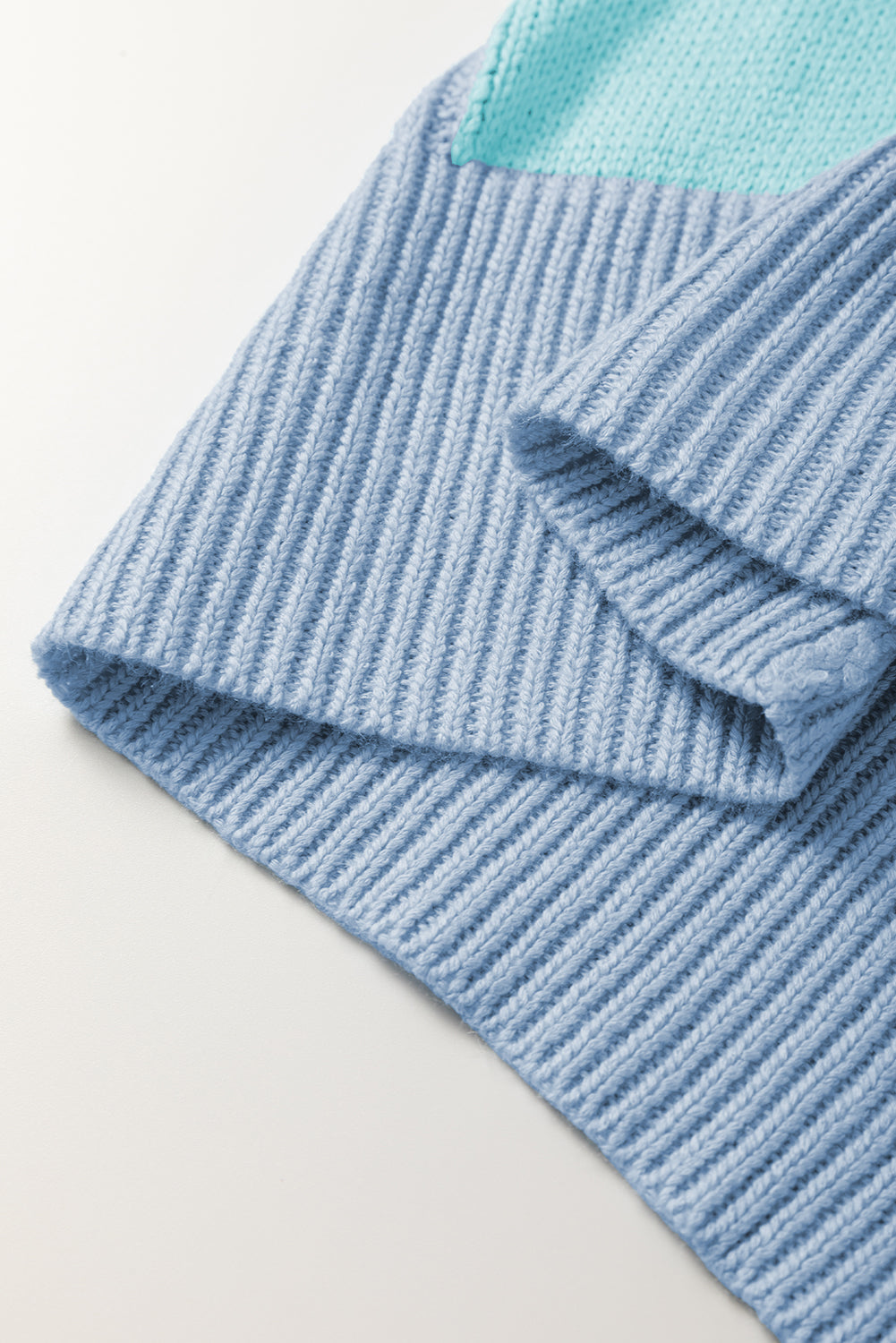 Light Blue Checkered Color Block Crew Neck Sweater. GCollection