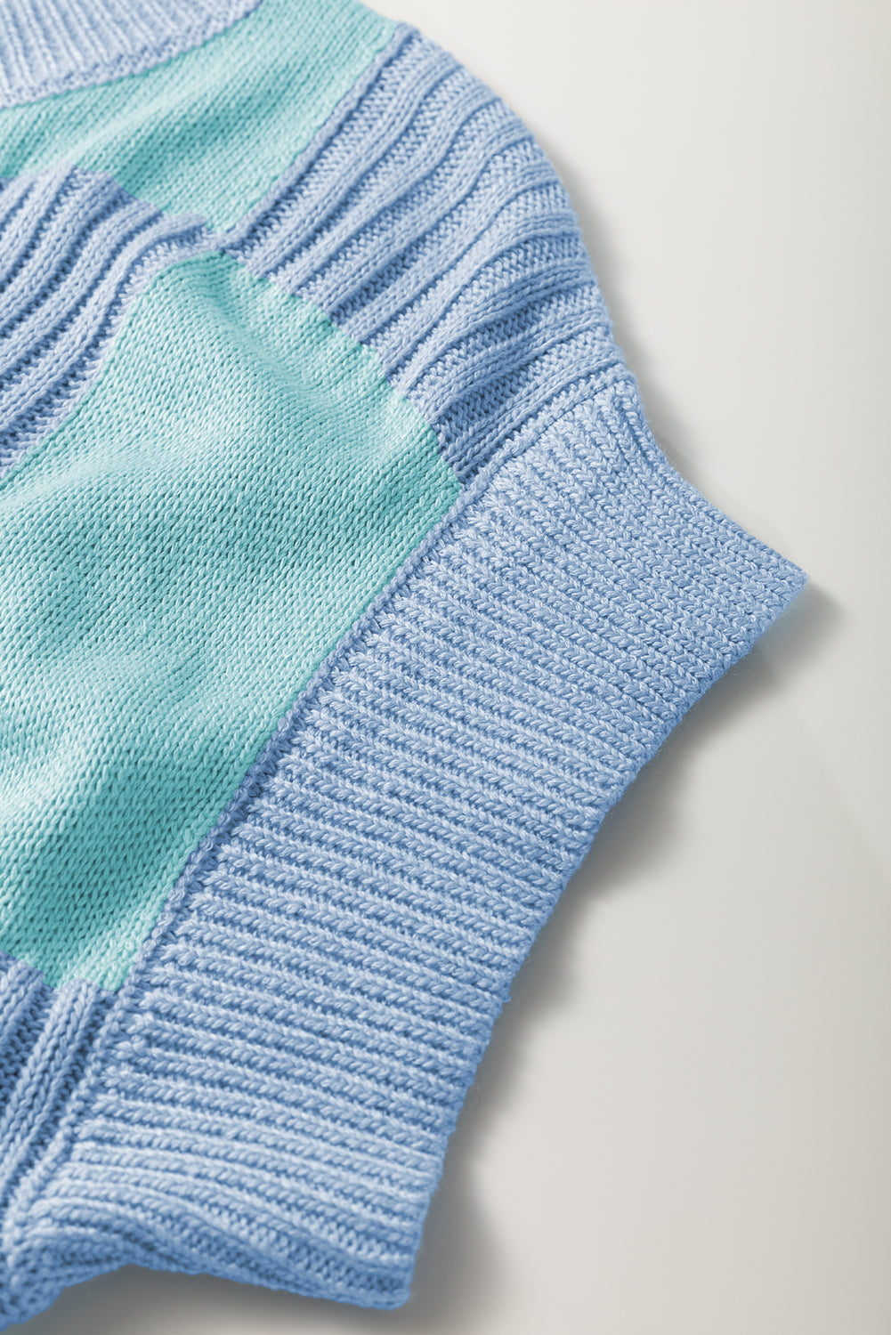 Light Blue Checkered Color Block Crew Neck Sweater. GCollection