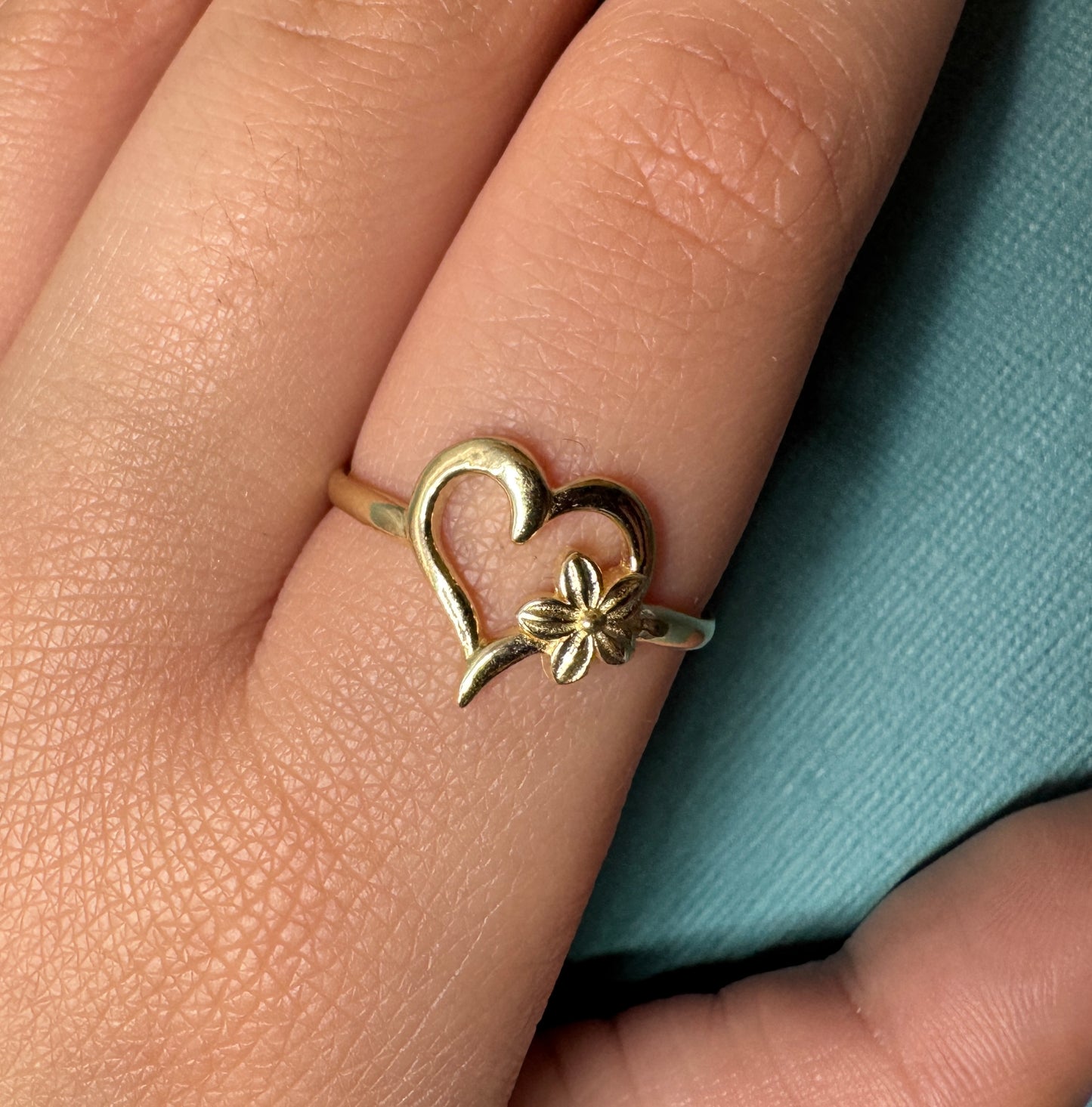 14K solid gold heart and flower