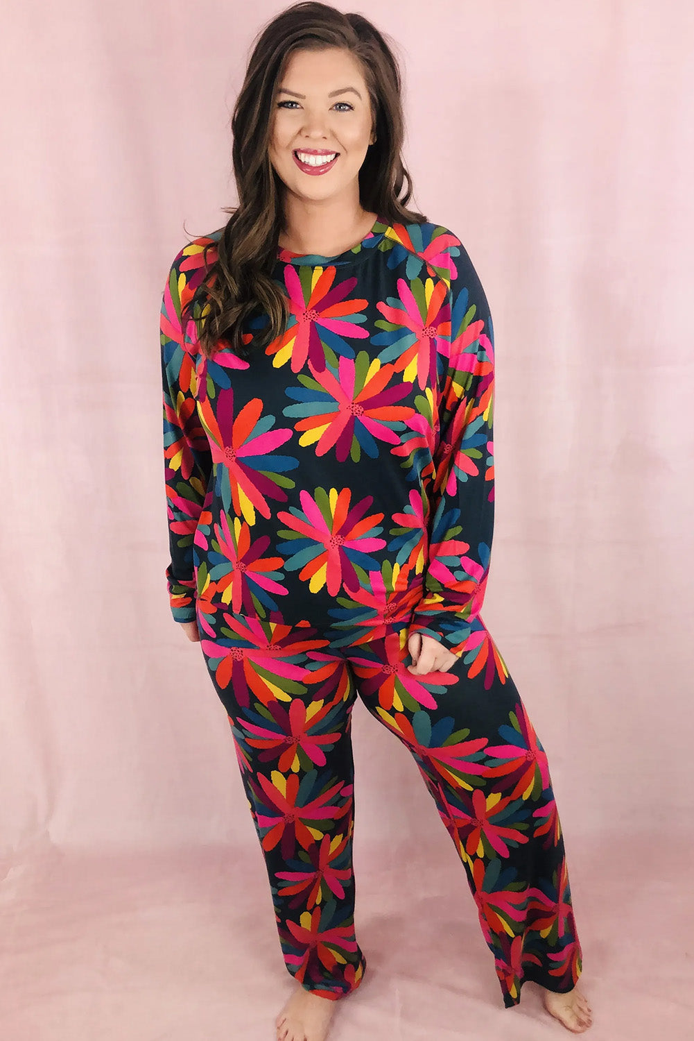 Black Plus Size Printed Long Sleeve and Pants Lounge Set. PSCollection