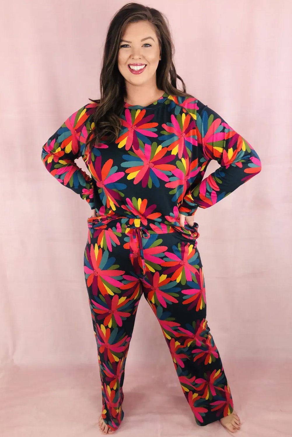 Black Plus Size Printed Long Sleeve and Pants Lounge Set. PSCollection