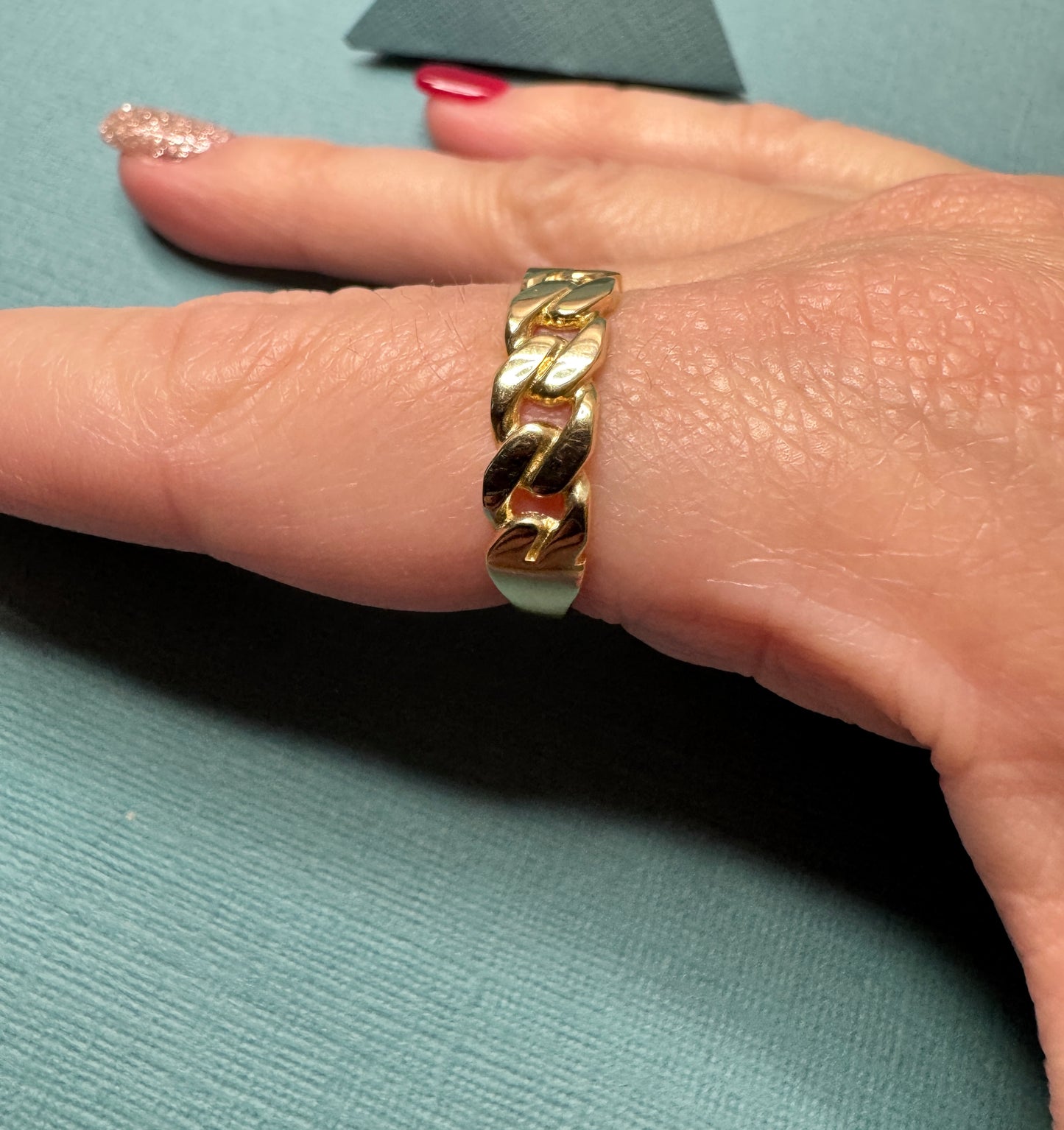14K yellow gold chain ring
