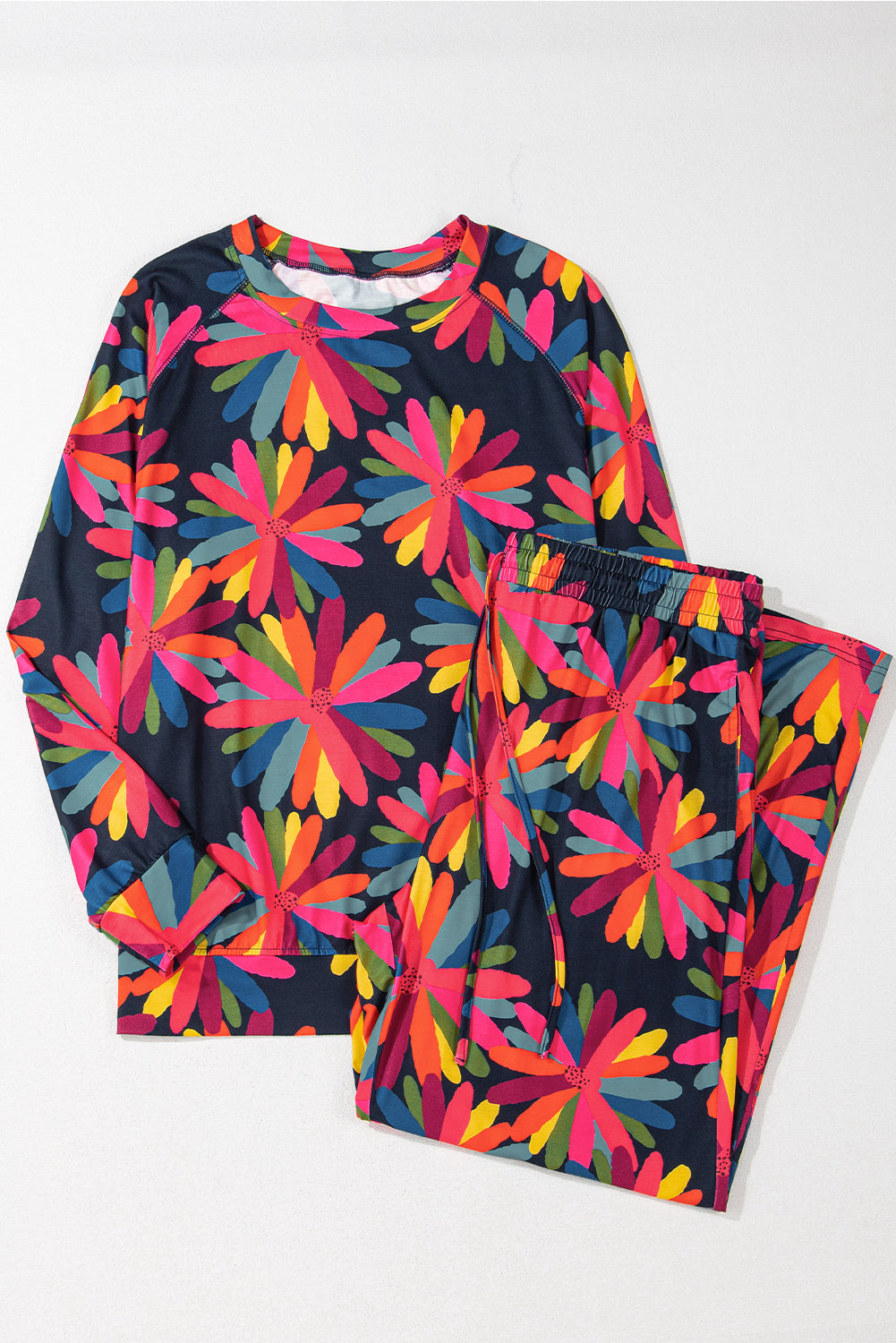 Black Plus Size Printed Long Sleeve and Pants Lounge Set. PSCollection