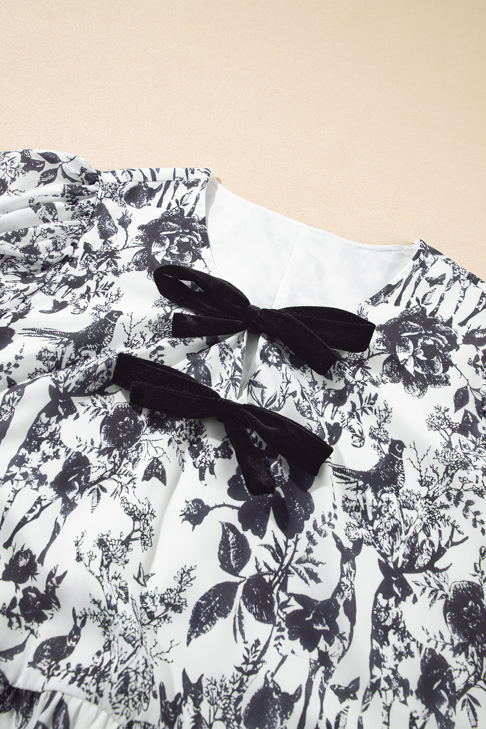 Black Floral Print Bow Detail Puff Sleeve Plus Size Dress. PSCollection