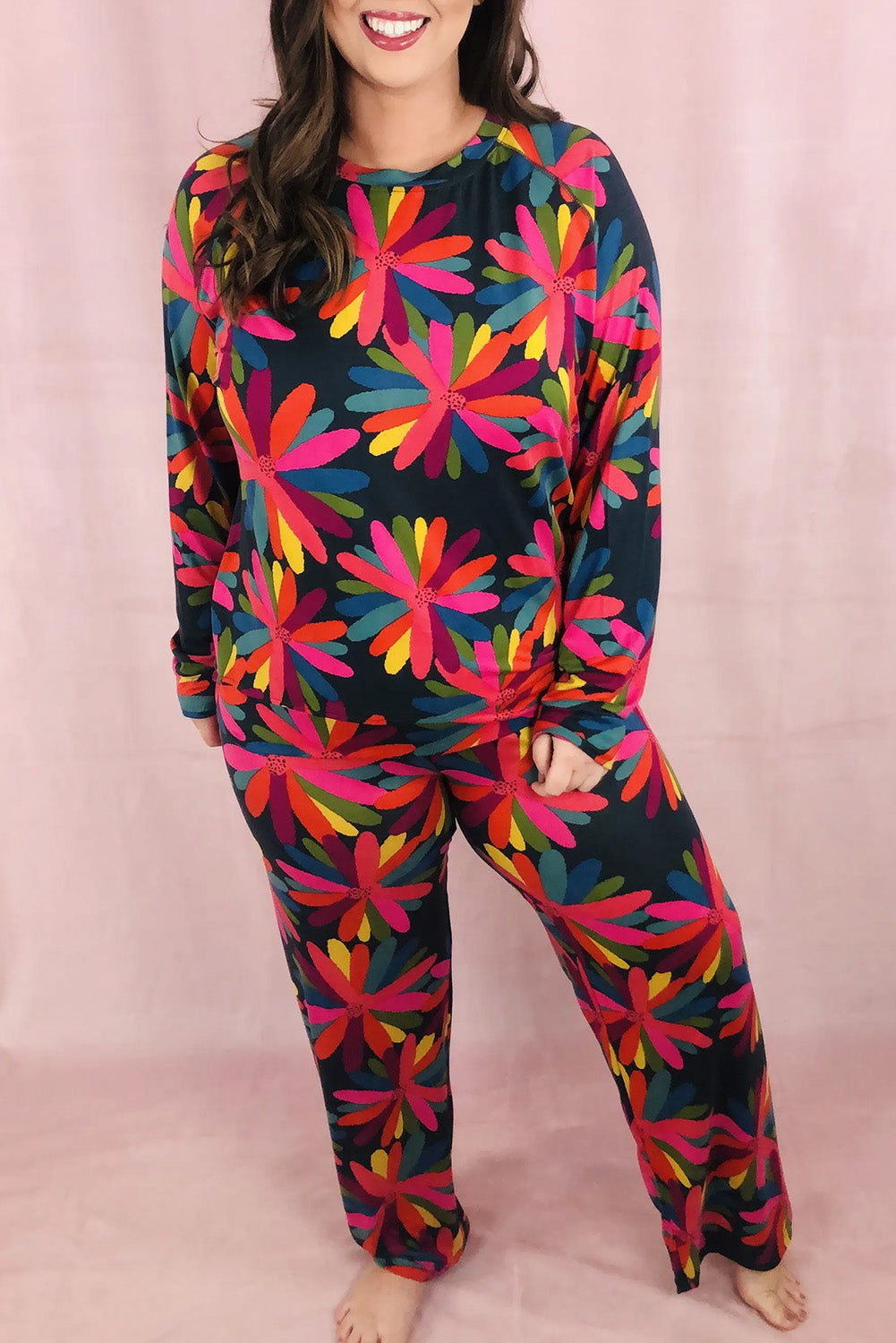 Black Plus Size Printed Long Sleeve and Pants Lounge Set. PSCollection