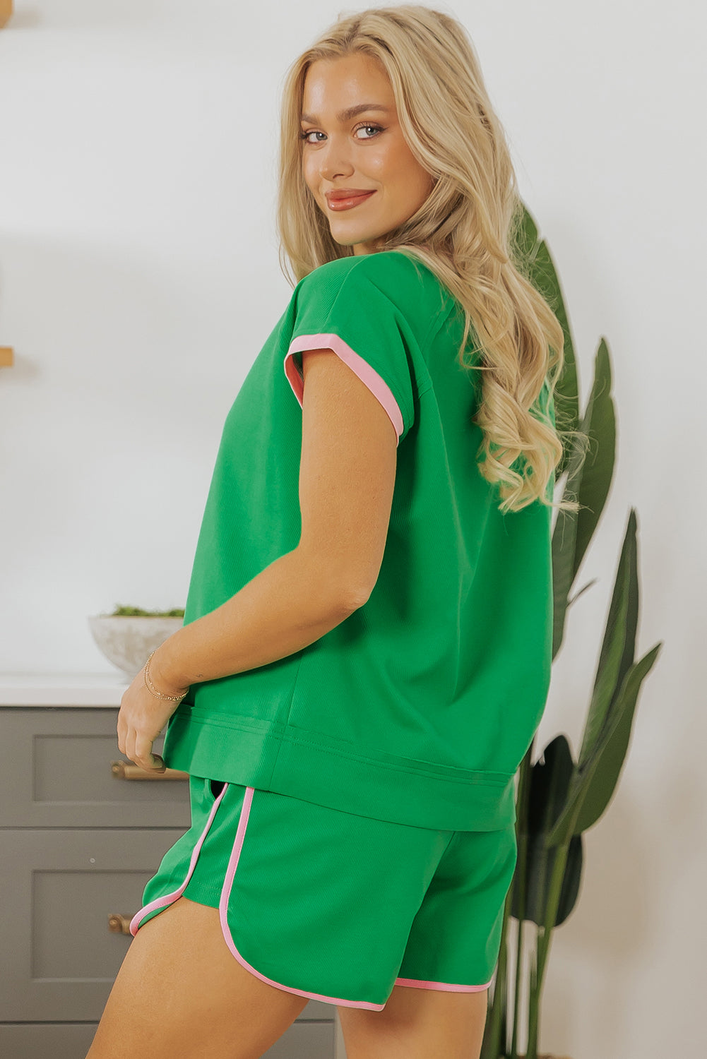 Bright Green Two Tone Contrast Textured Shorts Set. GCollection