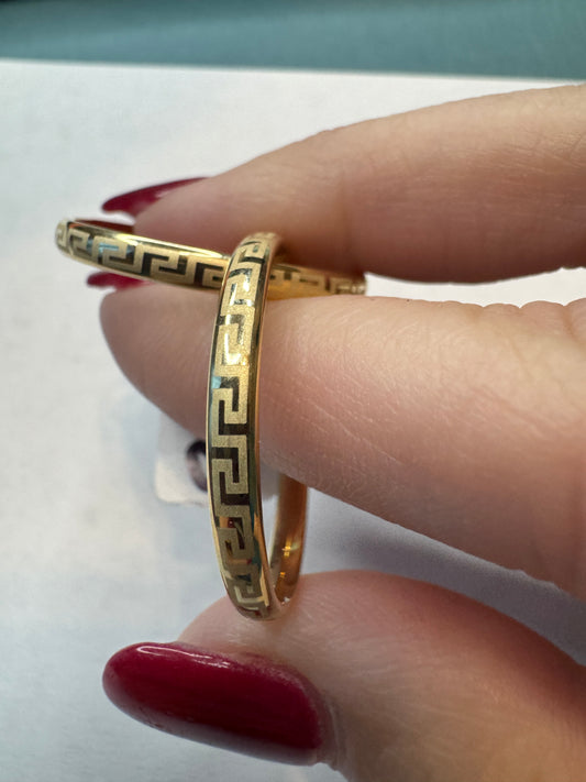 10K gold Versa design hoops