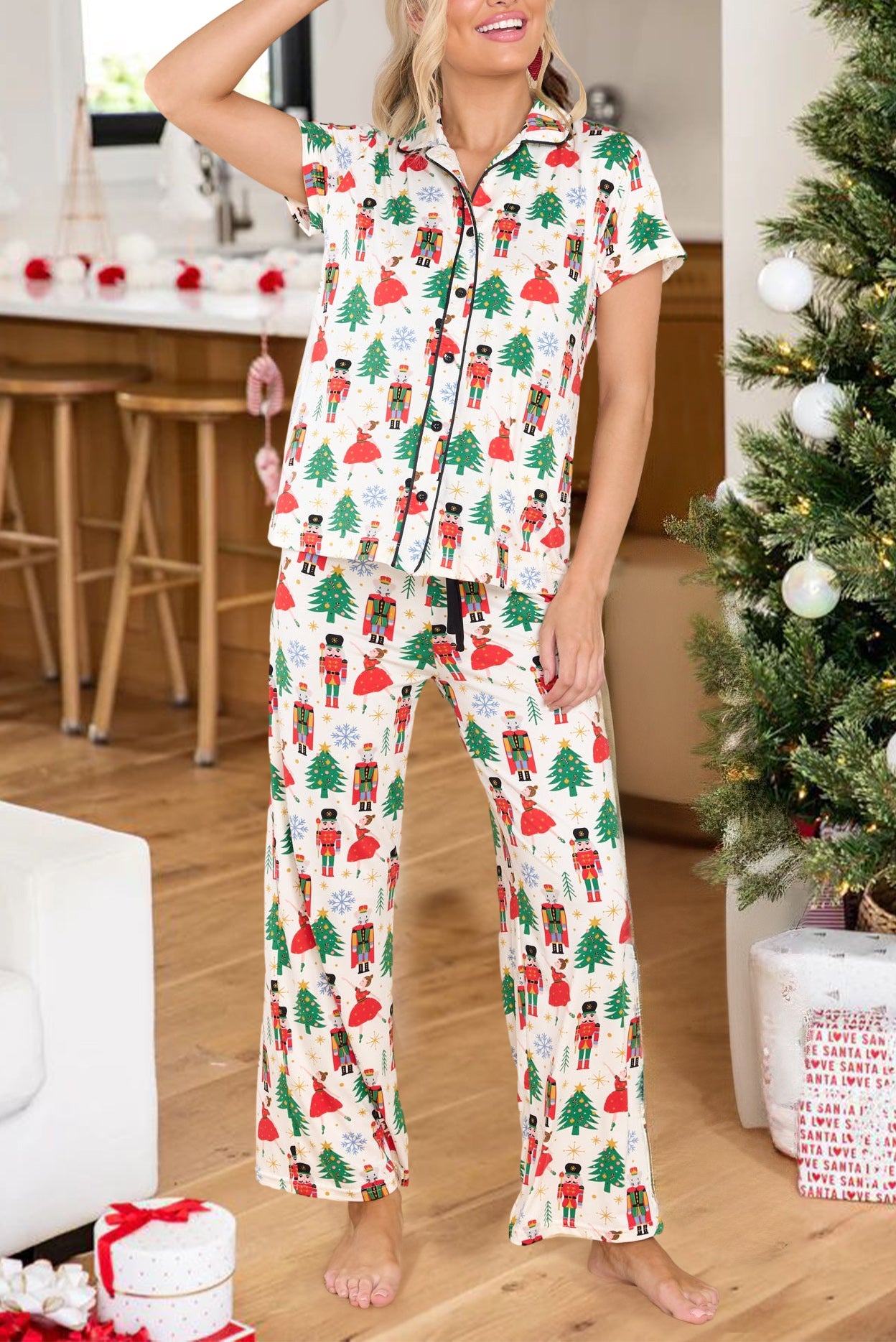 White Printed Christmas Two Piece Sleepwear. GCollection