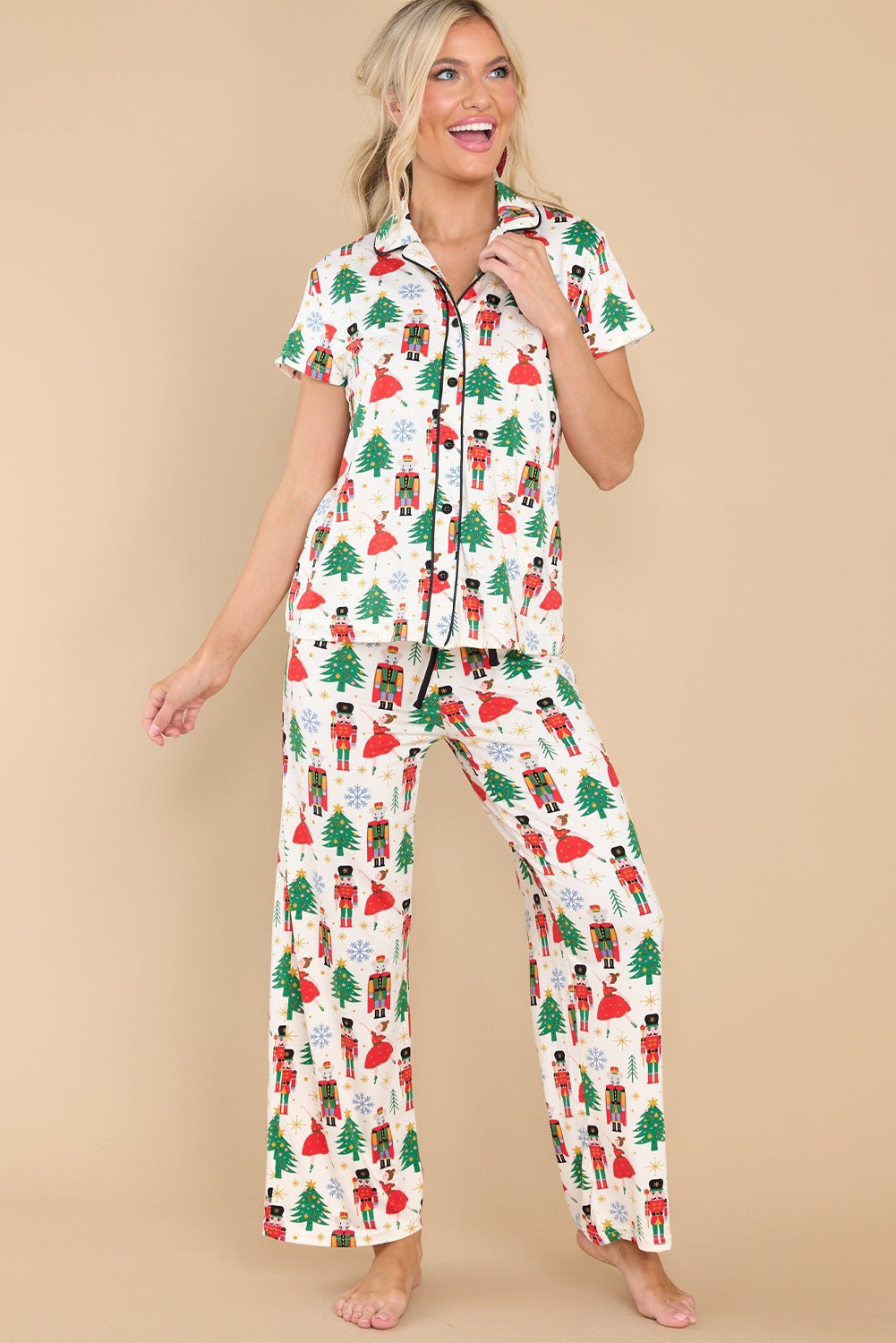 White Printed Christmas Two Piece Sleepwear. GCollection